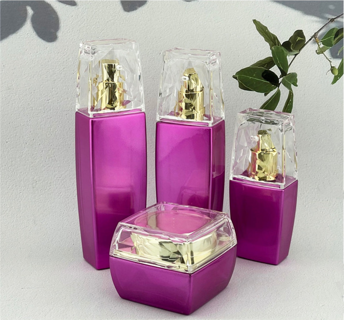 hot selling luxury empty square cream jar glass lotion pump bottles cosmetic package 