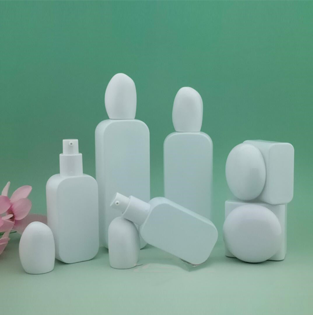 2024 new style wholesale empty cosmetic package set cosmetic white square glass bottle jar