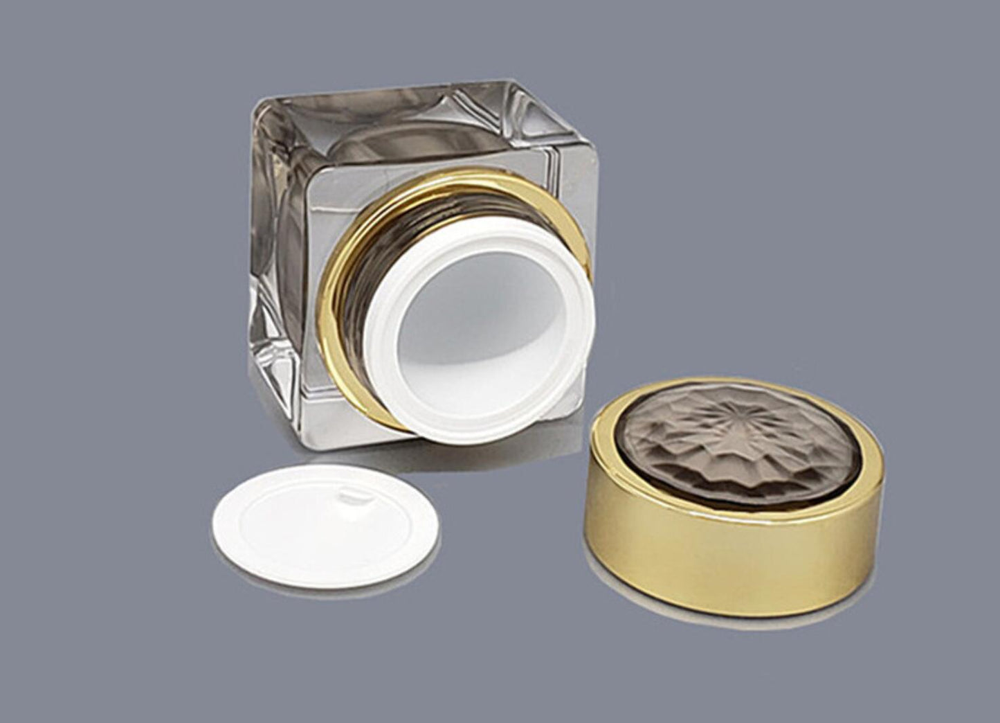 Luxury Custom Gold Square Acrylic Cream Jars Cosmetic Gold Square Bottles And Jars Set For Cosmetic Packing