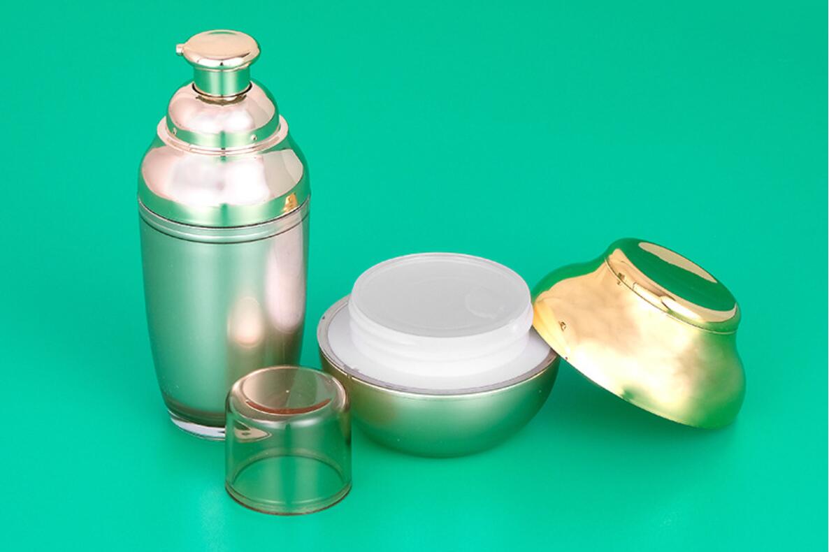Luxury Acrylic Cosmetic Set Gold Color Lotion Pump Bottle Cream Container For Lady Skincare Packaging