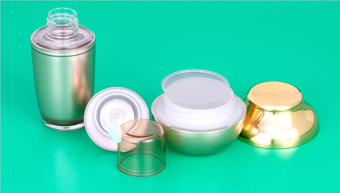 Luxury Acrylic Cosmetic Set Gold Color Lotion Pump Bottle Cream Container For Lady Skincare Packaging