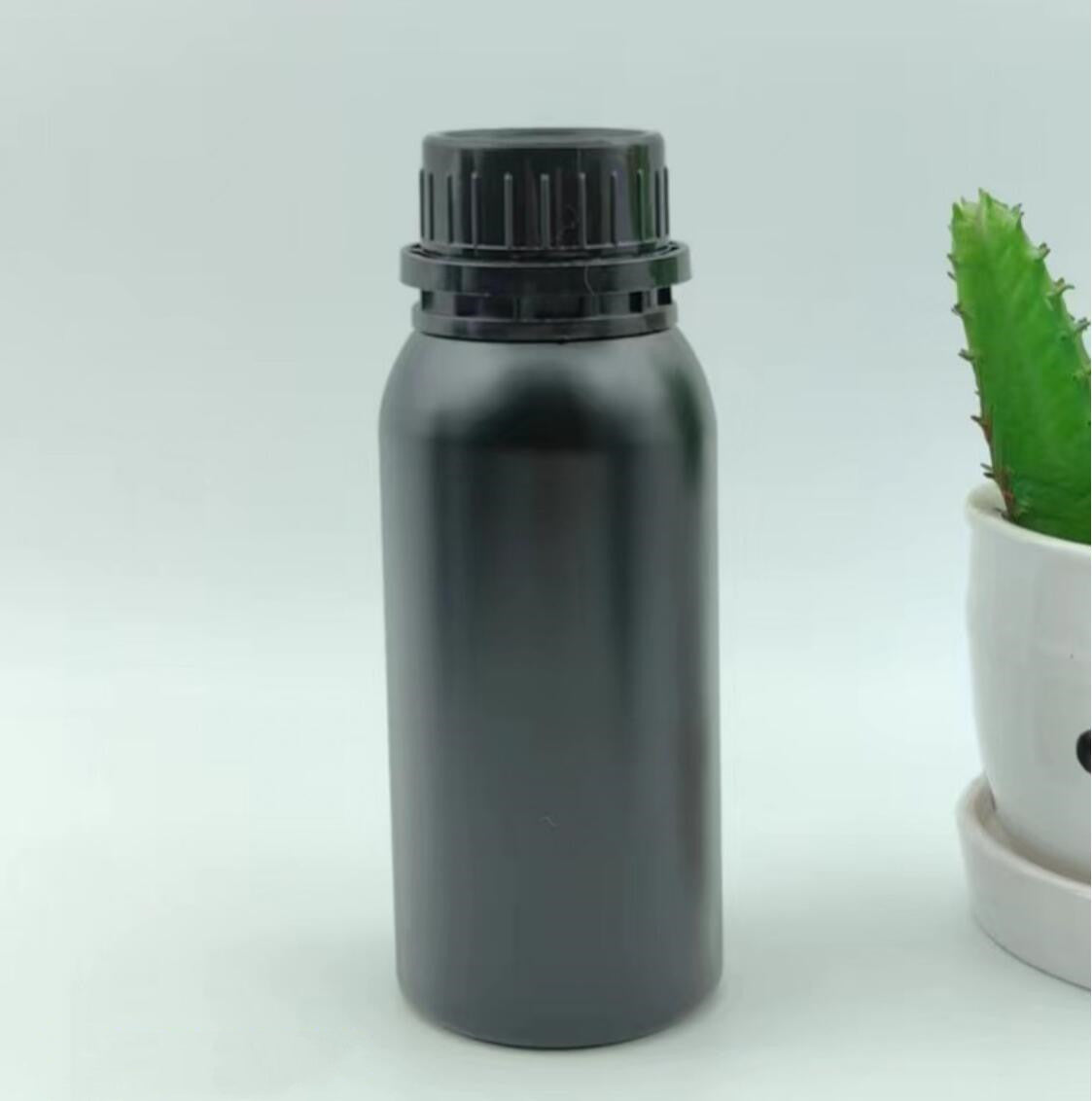 2024 high quality black aluminum essential oil bottle 50ml 100ml 200ml 250ml 300ml 500ml 1000ml wholesale
