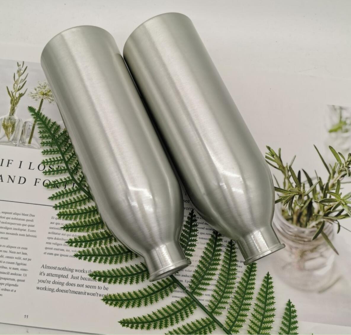 700ml Empty Reusable Metal Beverage Bottle Packaging Custom Drink Bottle Aluminum Beer Bottle