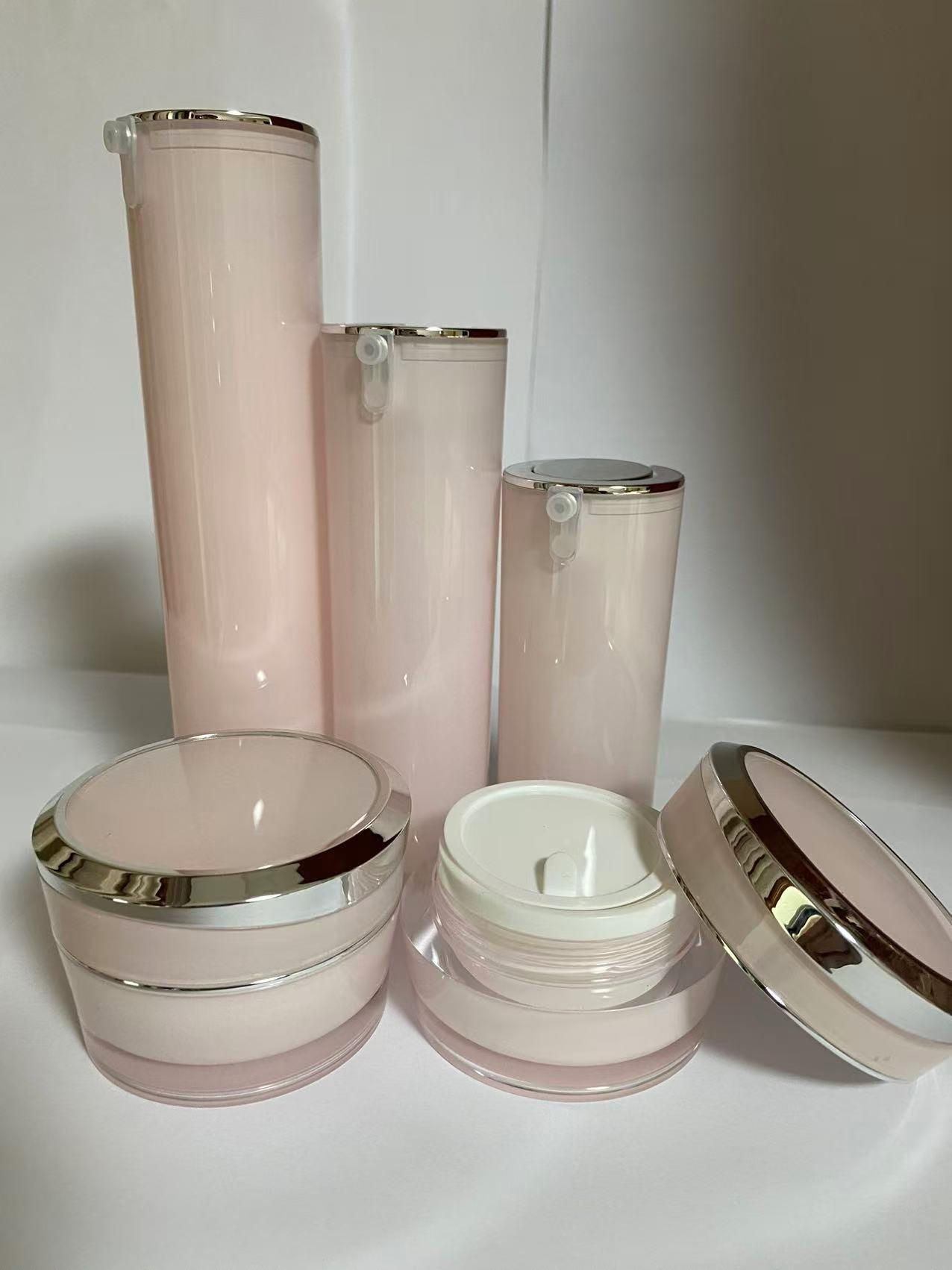 high end empty luxury plastic airless bottle cream jar skin care package wholesale