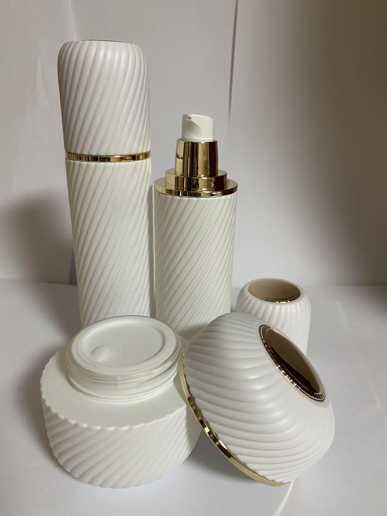 2025 new style high quality empty white printing cosmetic bottles glass package 40ml 100ml 120ml 30g 50g wholesale