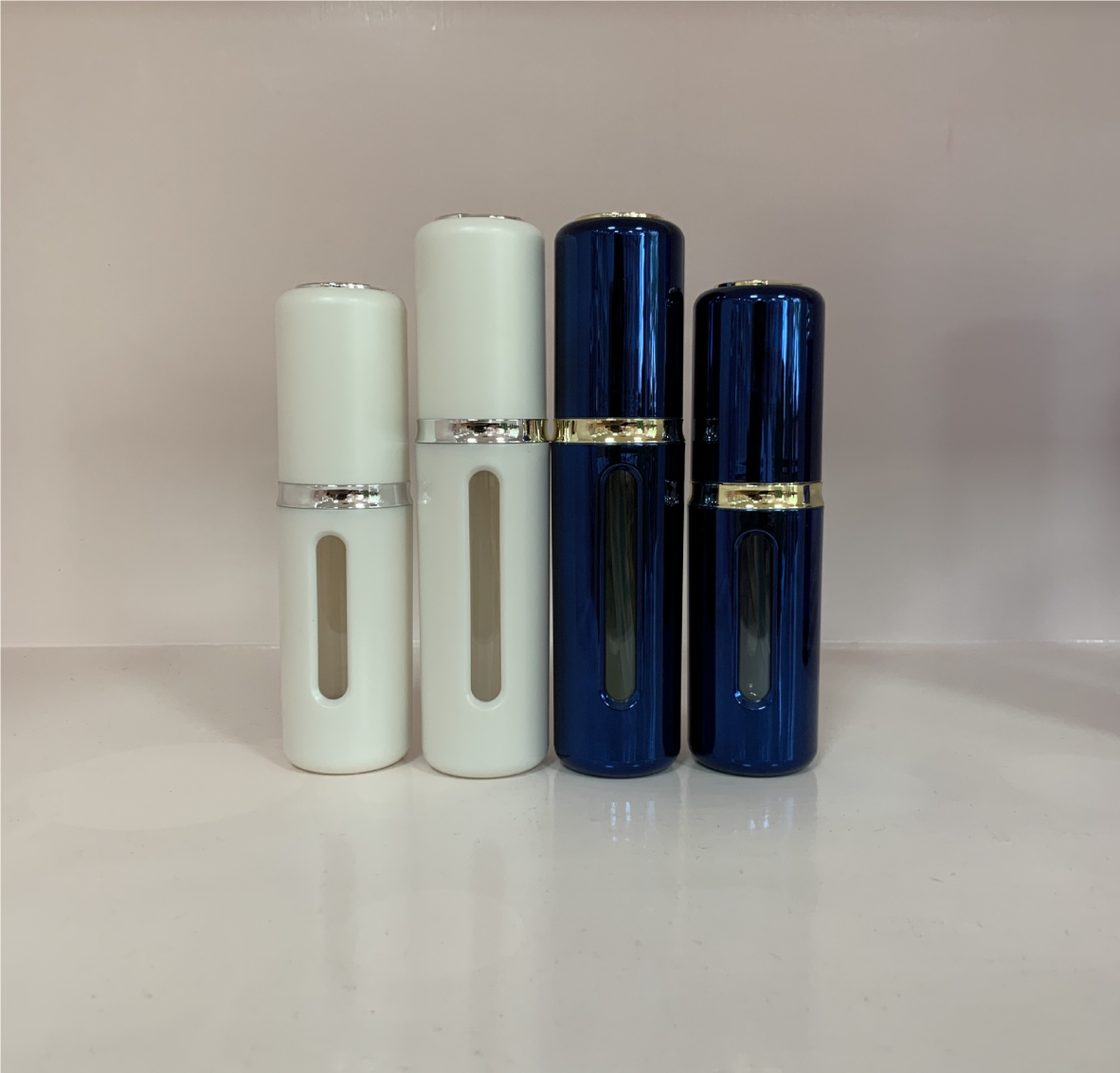 high quality empty luxury plastic acrylic serum bottles cosmetic package with lotions pump