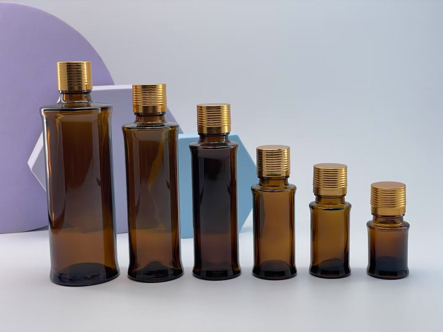 2025 high quality new style empty amber glass essential oil bottle with dropper/lid cosmetic glass package