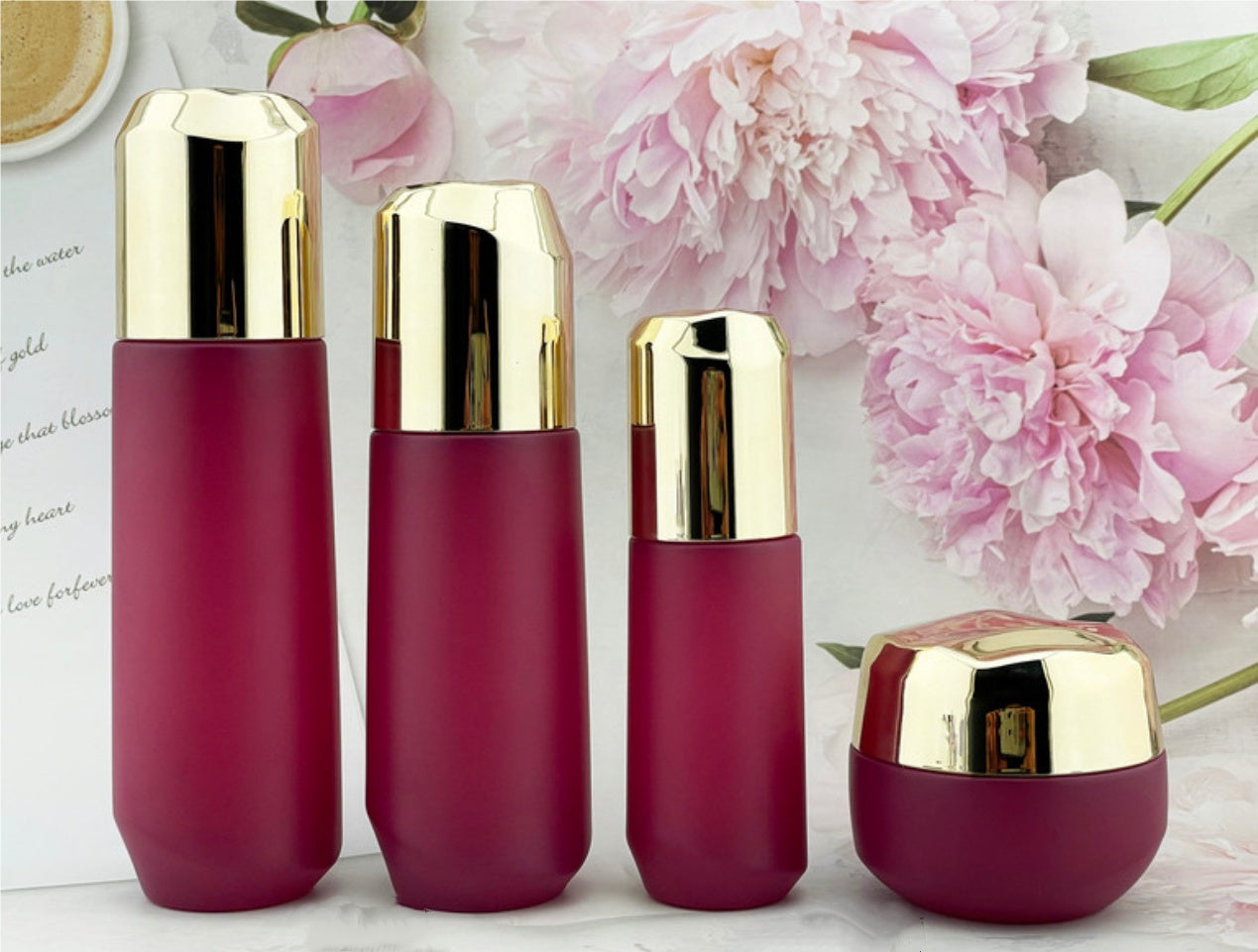 New style luxury rose red round glass lotion pump bottle cosmetic cream jar with screw lid wholesale&nbsp;