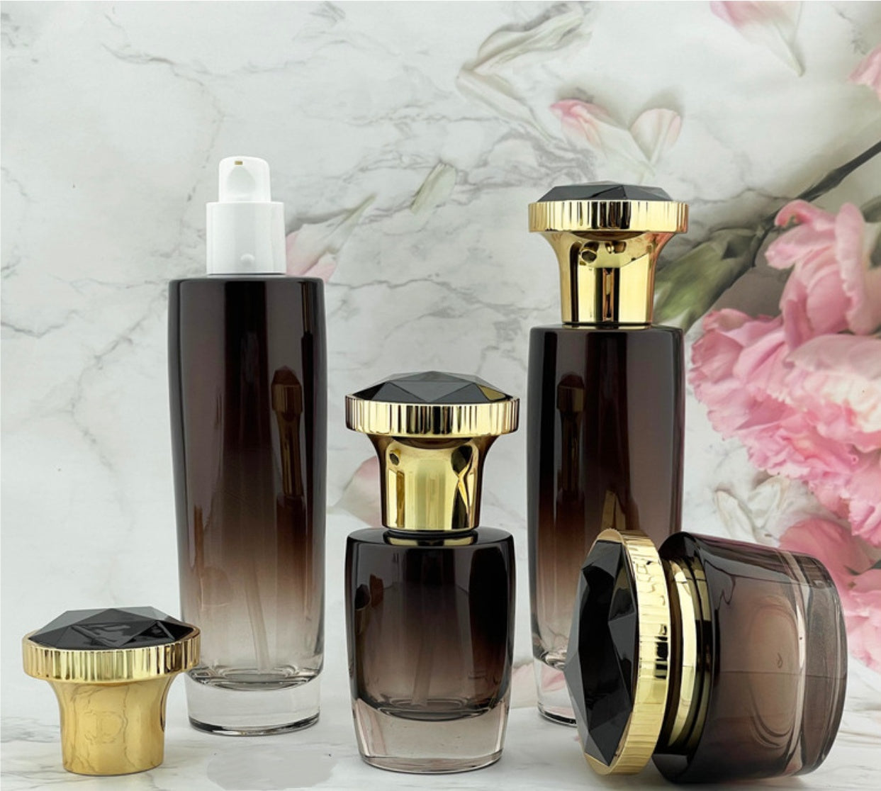 high quality empty new style round amber glass lotion pump bottles cream jar cosmetic package wholesale