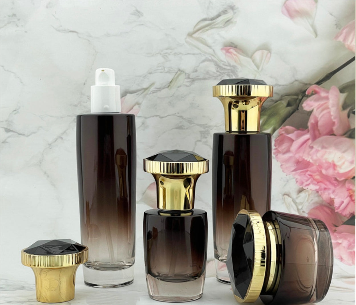 high quality empty new style round amber glass lotion pump bottles cream jar cosmetic package wholesale