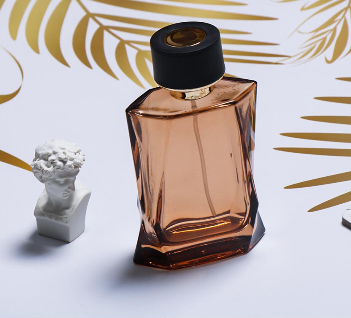 Wholesale Luxury Empty  100ml perfume  Bottle Clear Square Spray Glass Perfume Bottle
