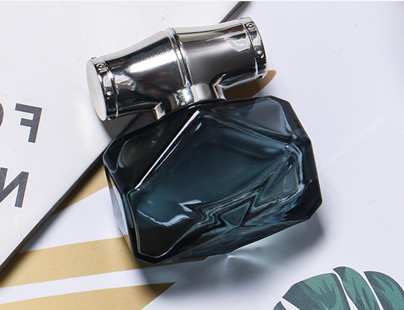 Factory wholesale new empty oil perfume atomizer 7.5ml Clear square glass perfume bottle with spray