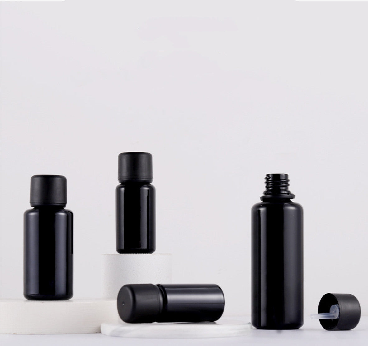 high quality empty  black cosmetic glass lotion bottles with black lid wholesale cosmetic glass package